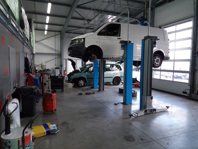 Parc de véhicules hors d'usage chez 4As pièces auto, centre agréé à VALSERHONE