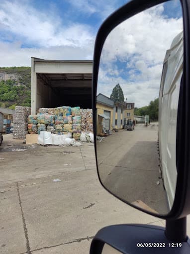 Vue extérieure du centre VHU agréé Serrand Sa à DORTAN (Ain)