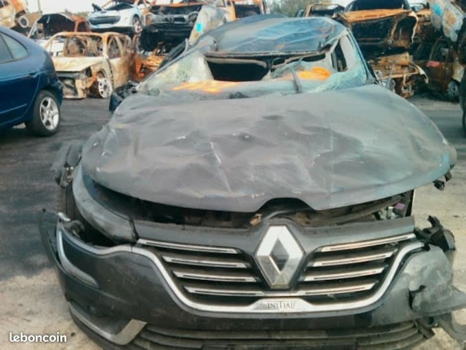 Vue extérieure du centre VHU agréé C.A.P.O à SERMOISE (Aisne)