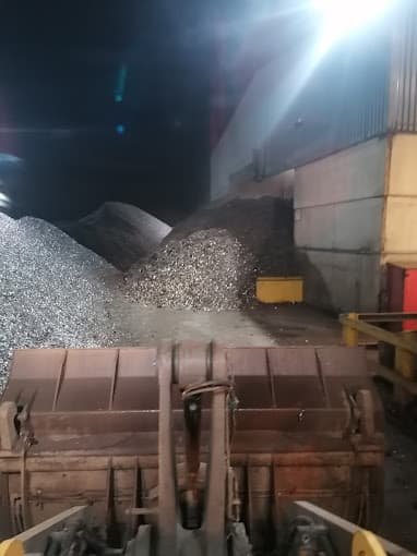 Parc de véhicules hors d'usage chez Galloo Halluin, centre agréé à HALLUIN