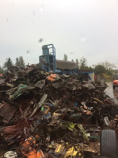 CALARD Recyclage La Chapelaude à LA CHAPELAUDE — Photo 3 du centre VHU agréé Allier