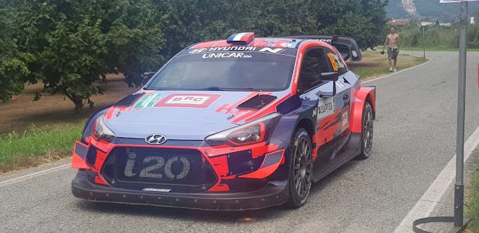 Vue extérieure du centre VHU agréé Carrosserie du moulin à LES MEES (Alpes-de-Haute-Provence)