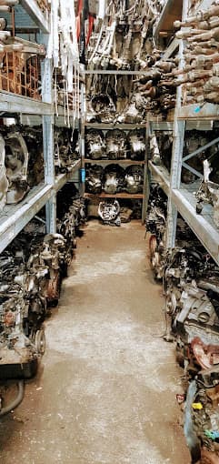 Vue extérieure du centre VHU agréé Benoît Rino à ANTIBES (Alpes-Maritimes)