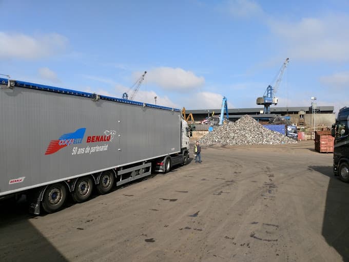 Vue extérieure du centre VHU agréé Galloo Halluin à HALLUIN (Ardennes)