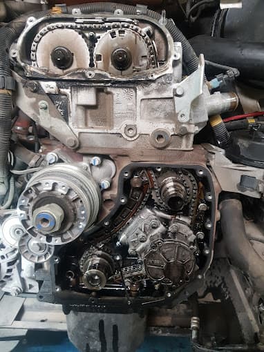 Parc de véhicules hors d'usage chez Casse Auto-Bassin, centre agréé à VIVIEZ