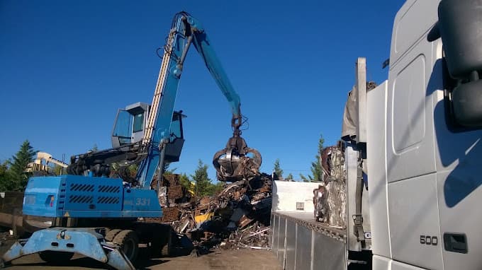 Vue extérieure du centre VHU agréé SABAFER-J2S à SAINT-AFFRIQUE (Aveyron)