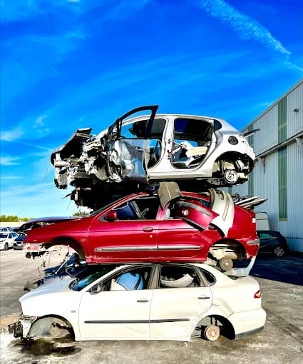 Surplus Autos à VITROLLES — Photo 3 du centre VHU agréé Bouches-du-Rhône