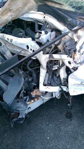 Surplus Marseille sarl à MARSEILLE 15 — Photo 3 du centre VHU agréé Bouches-du-Rhône