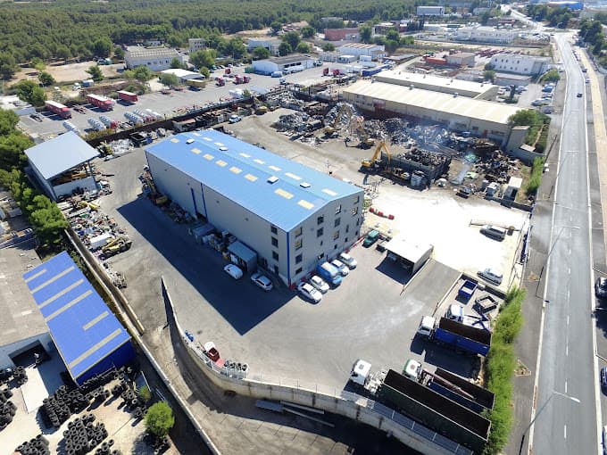 La grand colle à PORT-DE-BOUC — Photo 4 du centre VHU agréé Bouches-du-Rhône