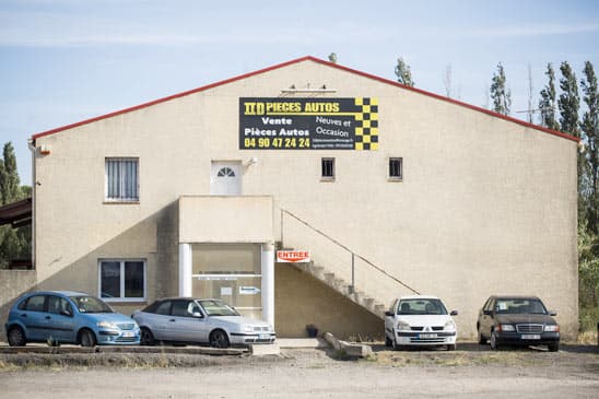 2 D Pieces Autos - Casse auto épaviste à SAINT-MARTIN-DE-CRAU — Photo 5 du centre VHU agréé Bouches-du-Rhône