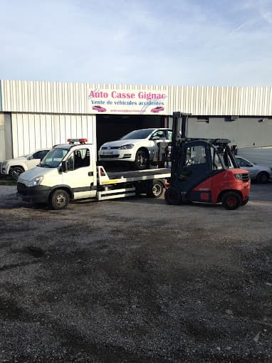Vue extérieure du centre VHU agréé Auto Casse Gignac à GIGNAC-LA-NERTHE (Bouches-du-Rhône)