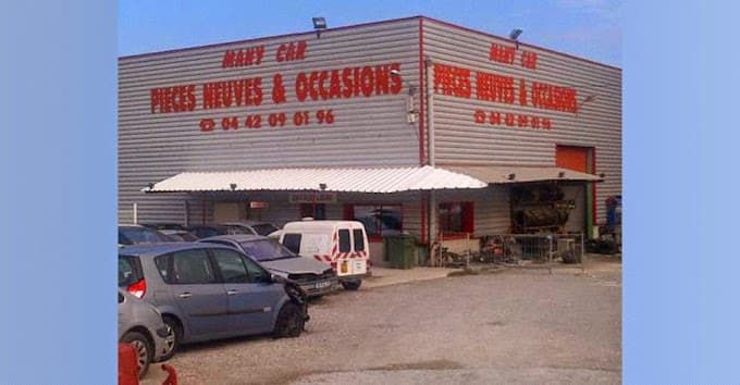 Vue extérieure du centre VHU agréé Many car à MARIGNANE (Bouches-du-Rhône)
