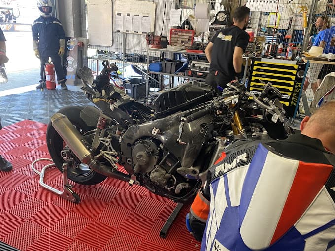 Dépa Moto à MARSEILLE 14 — Photo 4 du centre VHU agréé Bouches-du-Rhône