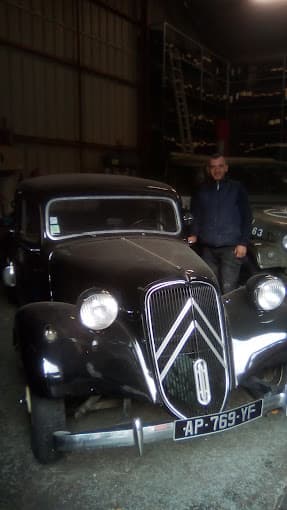 Parc de véhicules hors d'usage chez Soc Commerciale de la Plaine Du Caire, centre agréé à ROQUEFORT-LA-BEDOULE