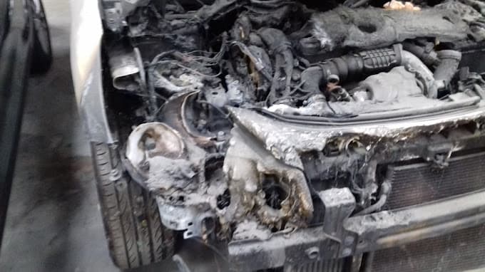 Parc de véhicules hors d'usage chez Sarl Aupy Frères Casse Auto Cognac Charente 16, centre agréé à CHATEAUBERNARD