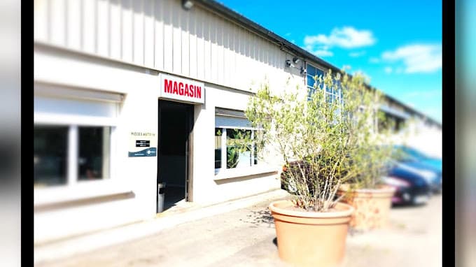 Vue extérieure du centre VHU agréé Pièces Auto 16 à ANGOULEME (Charente)