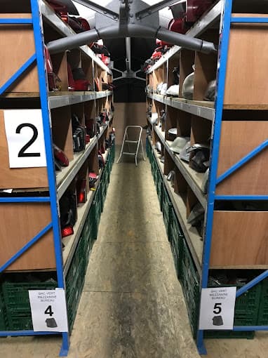 Parc de véhicules hors d'usage chez Soulignonne Auto Casse, centre agréé à SOULIGNONNE