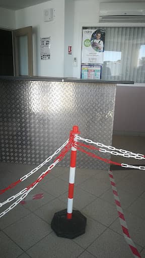 Parc de véhicules hors d'usage chez GS AUTOMOBILES, centre agréé à ECHILLAIS