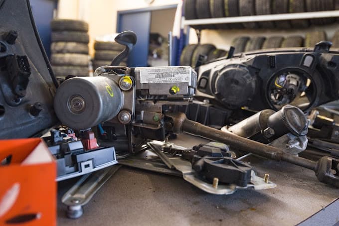 Vue extérieure du centre VHU agréé Fussy Pièces Autos à FUSSY (Cher)