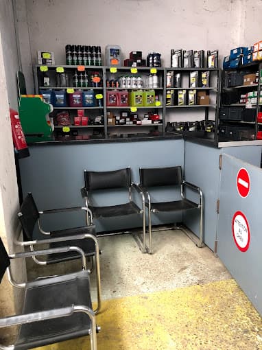 Boom Nathalie - Occaz Autos Pièces à ALLAS-LES-MINES — Photo 3 du centre VHU agréé Dordogne