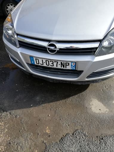 Flash Auto Vingt Quatre à MARSAC SUR L'ISLE — Photo 5 du centre VHU agréé Dordogne