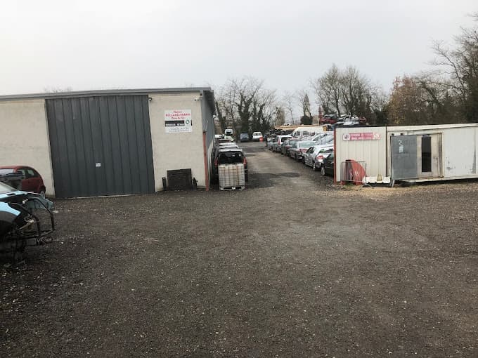 Vue extérieure du centre VHU agréé Établissement Varrin Mickael (casse automobile) à VALENTIGNEY (Doubs)