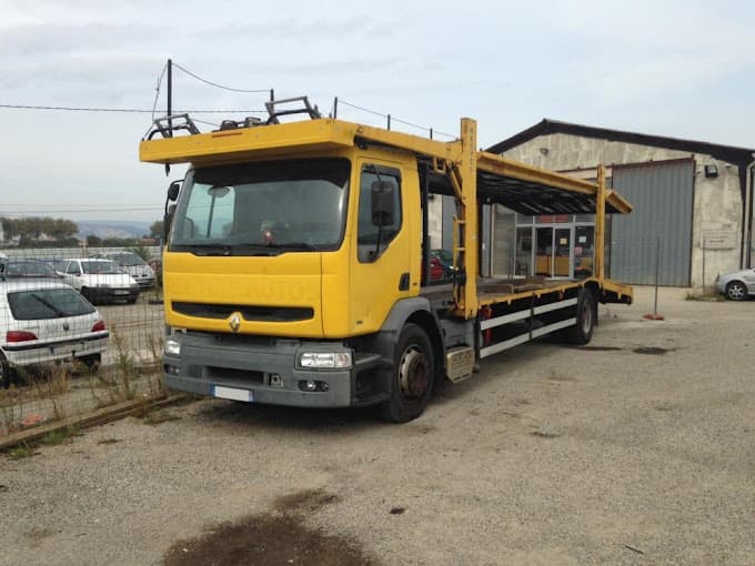 A P M à CHATEAUNEUF-DU-RHONE — Photo 4 du centre VHU agréé Drôme