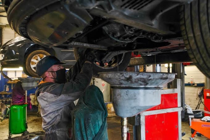 Parc de véhicules hors d'usage chez Garage du Fourneau, centre agréé à BONNEVAL