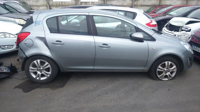 Vue extérieure du centre VHU agréé Bullitt Auto à LEVAINVILLE (Eure-et-Loir)