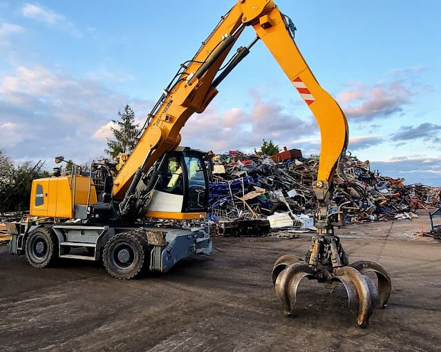 Vue extérieure du centre VHU agréé Rommel Recyclage Valorisation à NOGENT-LE-ROI (Eure-et-Loir)