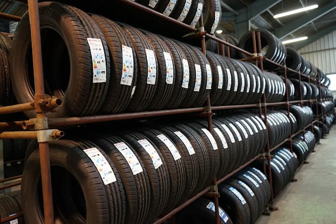 Parc de véhicules hors d'usage chez Premium by Autostore, centre agréé à BREST