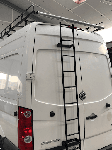 Parc de véhicules hors d'usage chez Even Auto, centre agréé à LESNEVEN