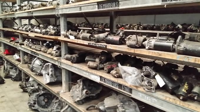 Vue extérieure du centre VHU agréé Aubord Auto Pièces à AUBORD (Gard)