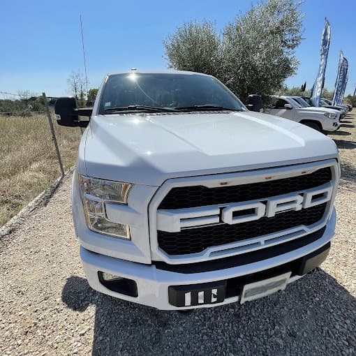 Vue extérieure du centre VHU agréé NIM' TOUT TERRAIN à MARGUERITTES (Gard)