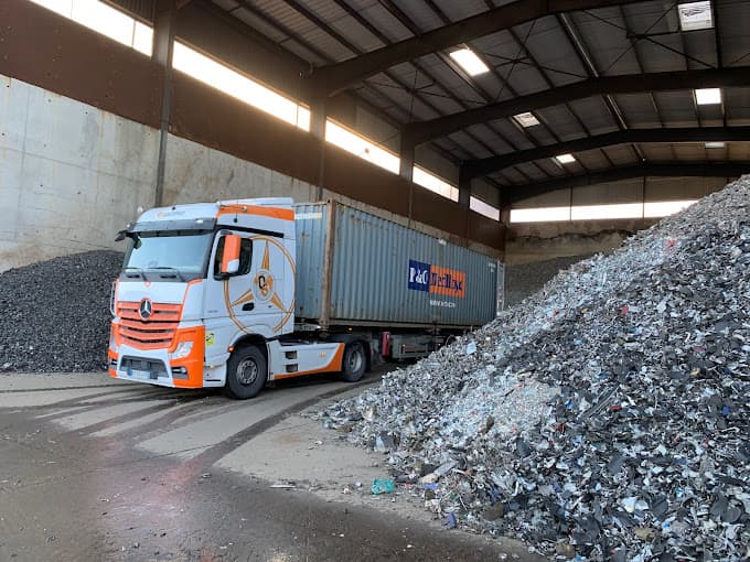 DECONS SAS à LE PIAN-MEDOC — Photo 3 du centre VHU agréé Gironde