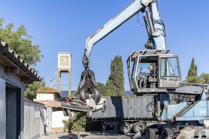 Vue extérieure du centre VHU agréé Lereau David à COLOMBIERS (Hérault)
