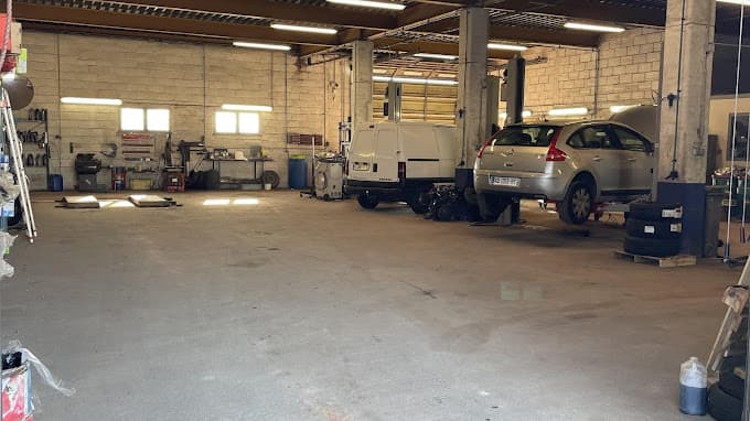 Dilange - Atlantic Recycl Auto à BONCHAMP-LES-LAVAL — Photo 3 du centre VHU agréé Ille-et-Vilaine