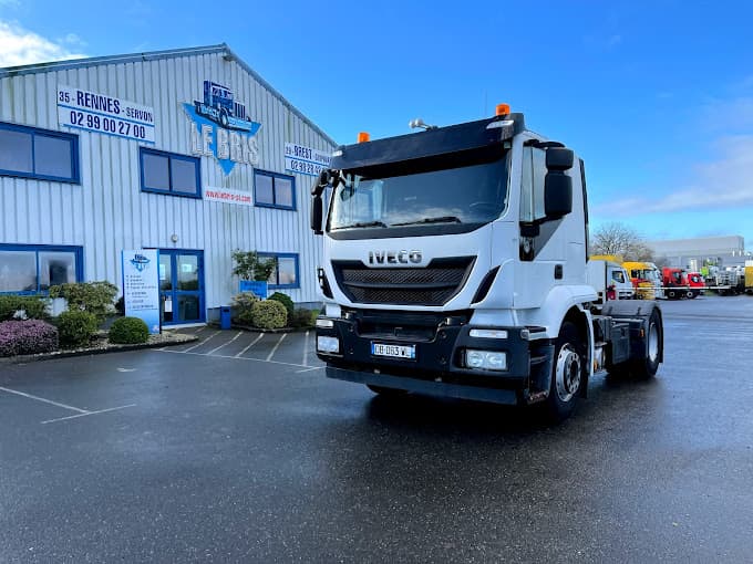 Le Bris Occasions Poids Lourds à SERVON-SUR-VILAINE — Photo 3 du centre VHU agréé Ille-et-Vilaine