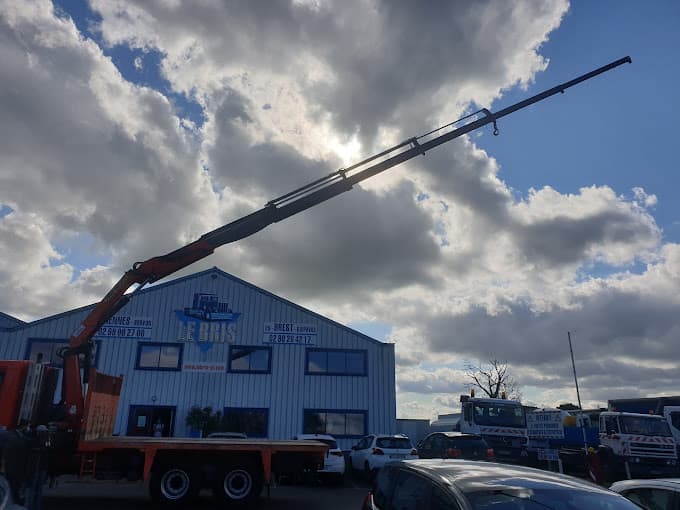 Le Bris Occasions Poids Lourds à SERVON-SUR-VILAINE — Photo 5 du centre VHU agréé Ille-et-Vilaine