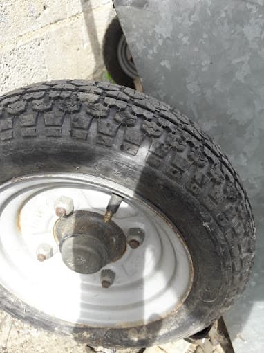 Auto Pièces 35 à LA MEZIERE — Photo 3 du centre VHU agréé Ille-et-Vilaine