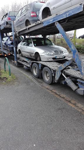 Parc de véhicules hors d'usage chez BRUNO OTO (B.G OTO), centre agréé à SAINT-MALO