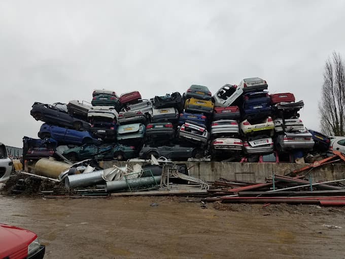 Vue extérieure du centre VHU agréé Jouet Alain à BEDEE (Ille-et-Vilaine)