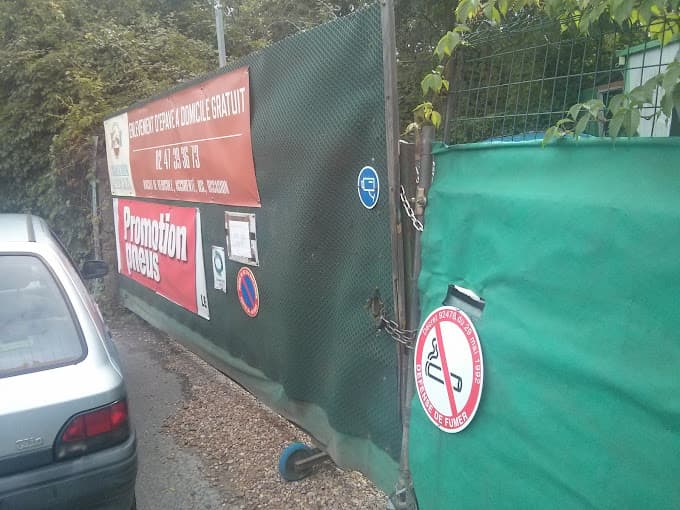 Vue extérieure du centre VHU agréé Cass 'Auto Hornn à TOURS (Indre-et-Loire)