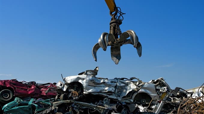 Vue extérieure du centre VHU agréé D.A.D Démolition Automobiles Départementale à VILLARD-BONNOT (Isère)