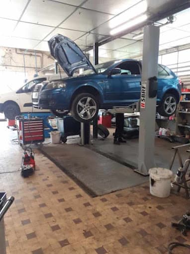 Vue extérieure du centre VHU agréé Auto Verte à PRUNIERES (Isère)