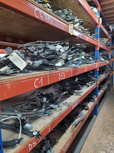 DECONSTRUCTION AUTOS VILLETON à NIVOLAS-VERMELLE — Photo 4 du centre VHU agréé Isère