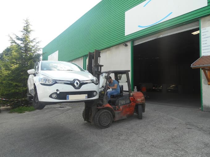 Autoloyd à SAINT MARTIN D'HERES — Photo 4 du centre VHU agréé Isère