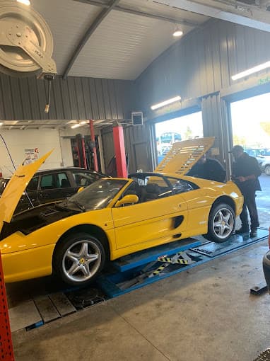 Parc de véhicules hors d'usage chez Caréco - Gièvres Auto, centre agréé à GIEVRES
