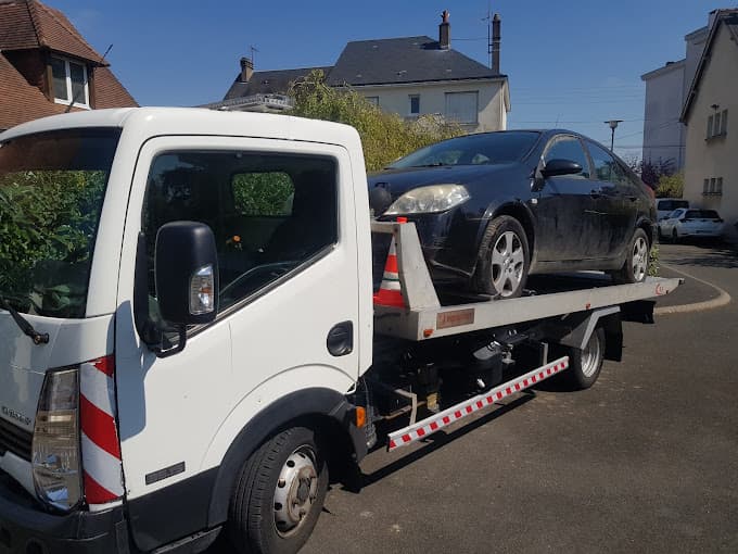 Menut Recyclage Tours (Achat métaux, démolition VHU, enlèvement ferraille) à SAINT-PIERRE-DES-CORPS — Photo 4 du centre VHU agréé Loir-et-Cher