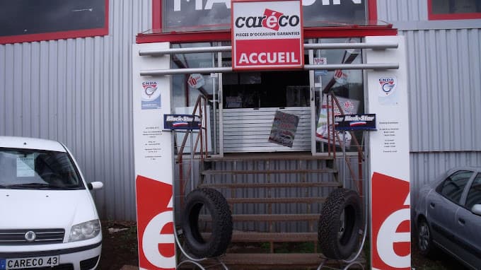 Vue extérieure du centre VHU agréé CARECO AUTO PIECES 43 à LE BRIGNON (Haute-Loire)